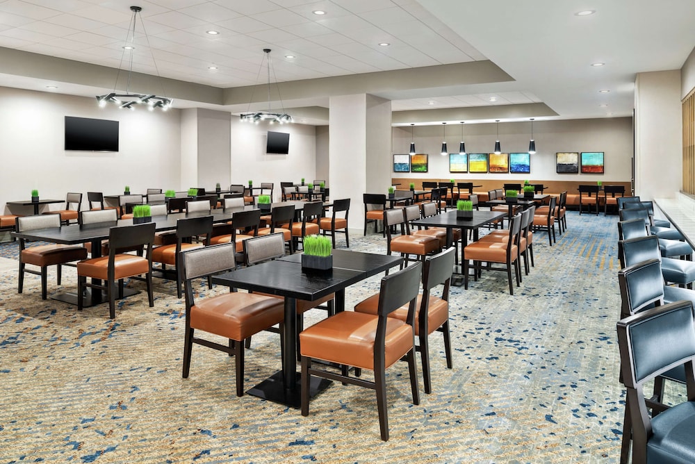 Embassy Suites by Hilton Columbus Dublin - photo 28
