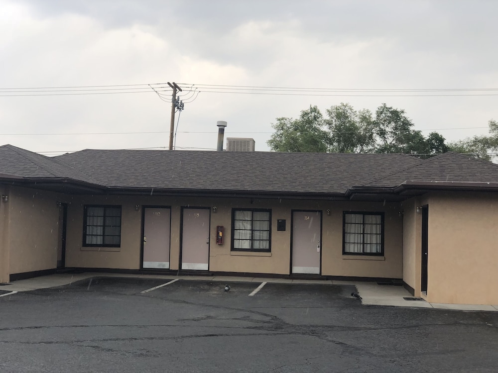 Cody Motel - photo 23