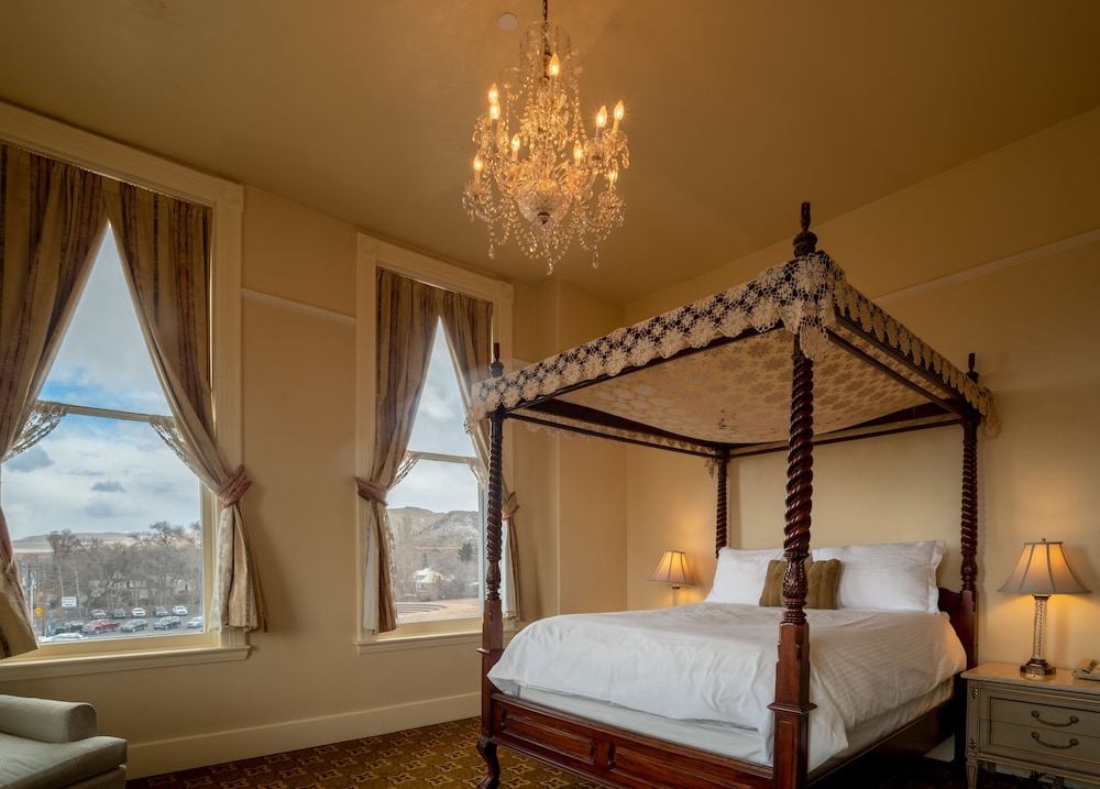 Geiser Grand Hotel - photo 20