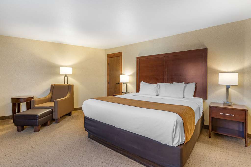 Comfort Inn & Suites Lincoln City - photo 24