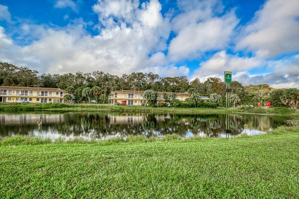 America's Best Inn Jacksonville - photo 24
