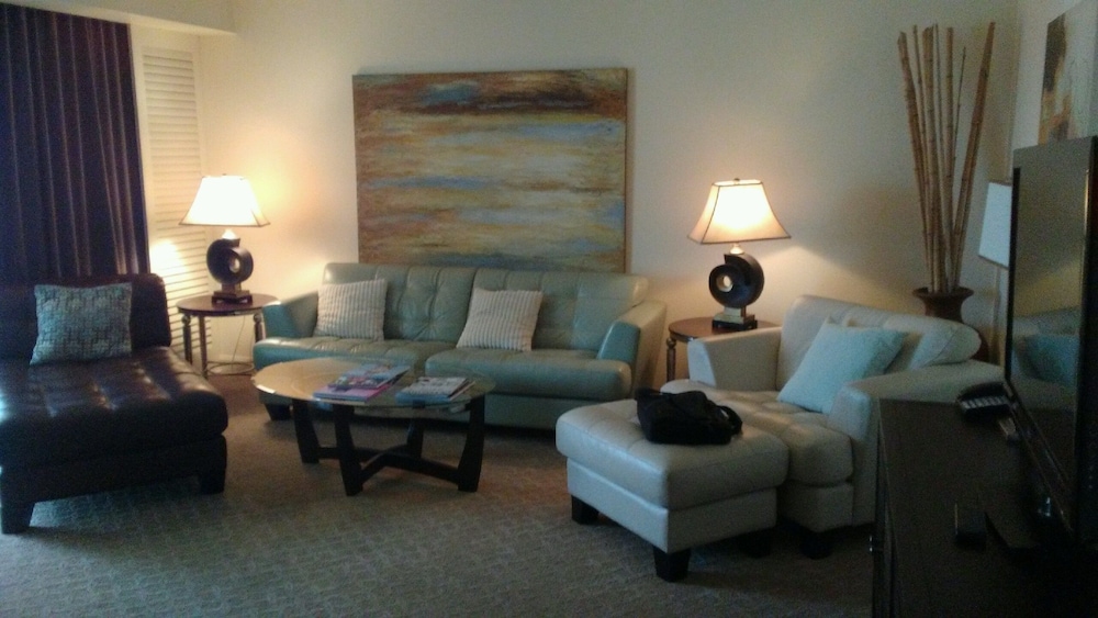 Private Residences at the Atlantic Resort and Spa - photo 4