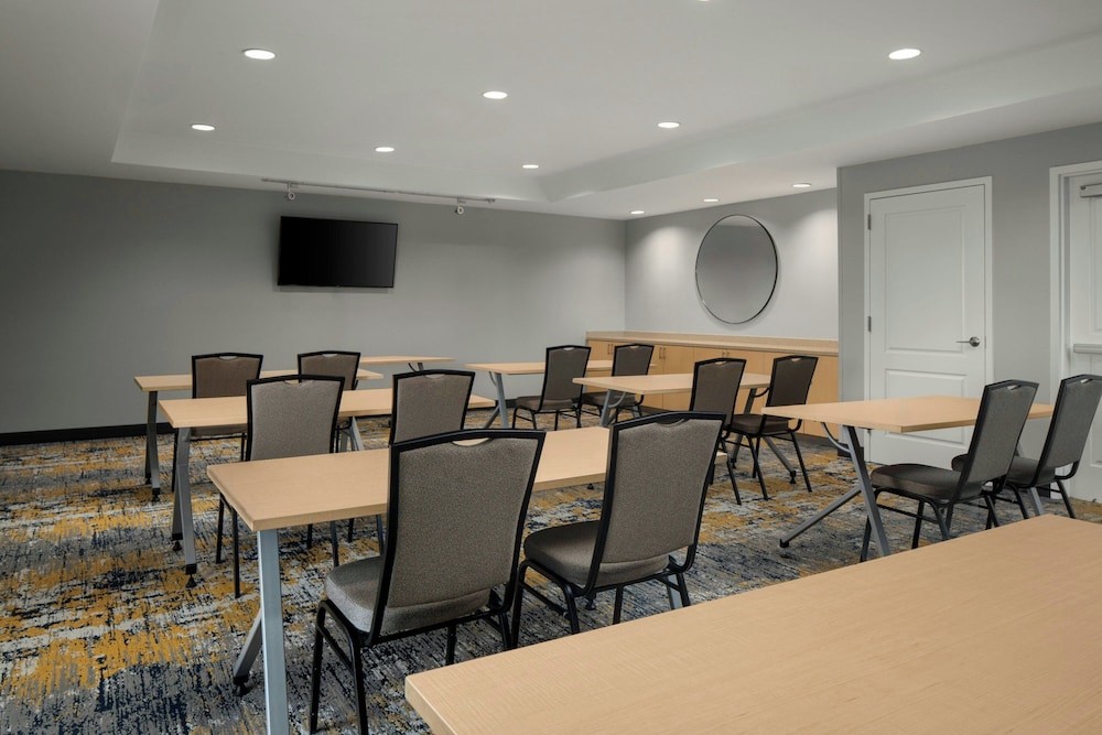 TownePlace Suites by Marriott Florence - photo 26
