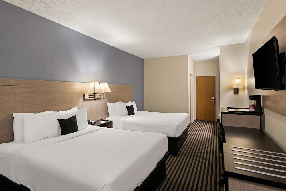 Red Lion Inn & Suites Gretna - photo 16