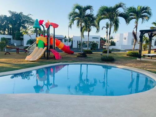 Enjoy a beautiful beach house in Panamá — 4-Star Luxury Hotel in Rio Hato, Panama