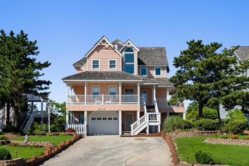 Tees & Tides - carbon neutral hotel in Nags Head