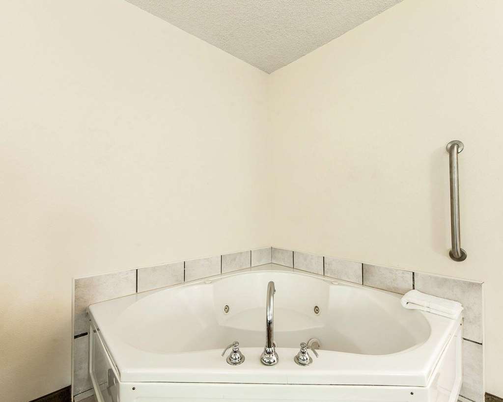 Quality Inn Wheelersbur - photo 12