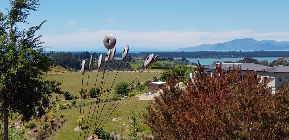 Redvale Ridge B&B — 4-Star Luxury Hotel in Mapua, New Zealand