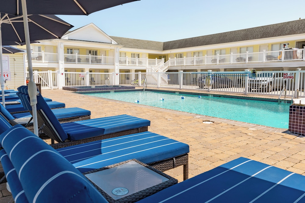 The Beach Club on Madison Avenue - photo 60