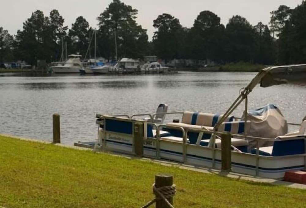 Twin Lakes RV & Camping Resort - photo 21