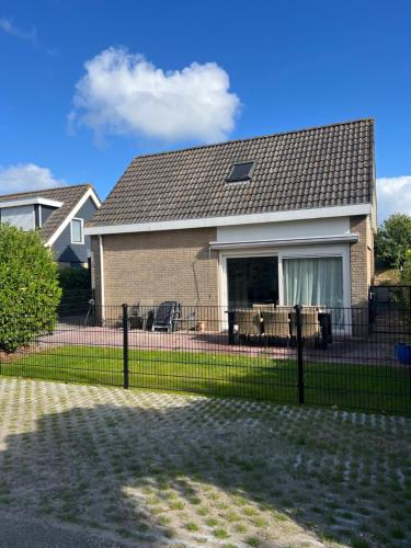 Deltageul 39 Noordzeepark Ruim En Rustig Gelegen Vakantiehuis Nabij Strand Geen Verhuur Aan Bedrijven — Ouddorp