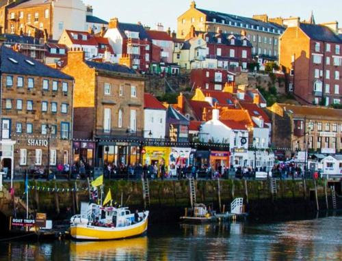 Hilltop House — 4-Star Luxury Hotel in Whitby, United Kingdom
