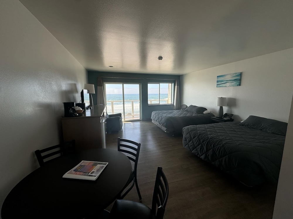 Sunset Oceanfront Lodging - photo 51