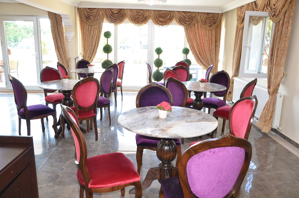 Uzunhan Hotel — Ayvalik — photo 3