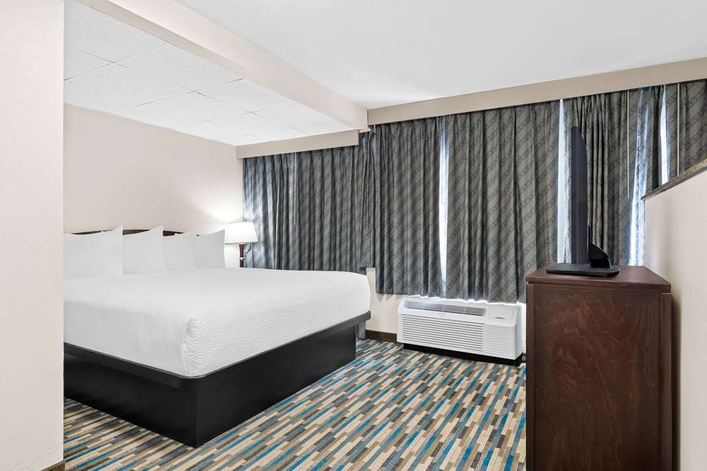 Days Inn & Suites by Wyndham Mesa Near Phoenix - photo 50
