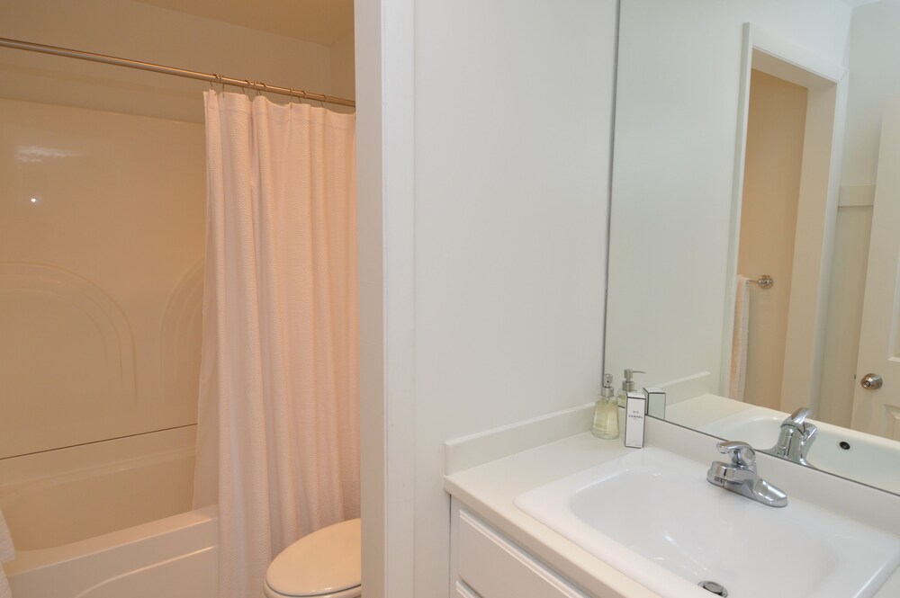 Old Hundred by Frias Properties - photo 24