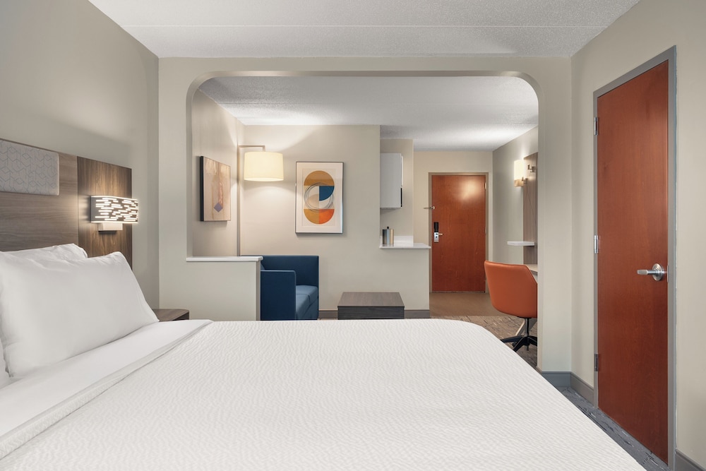 Holiday Inn Express & Suites Hawthorne Elmsford North by IHG - photo 23