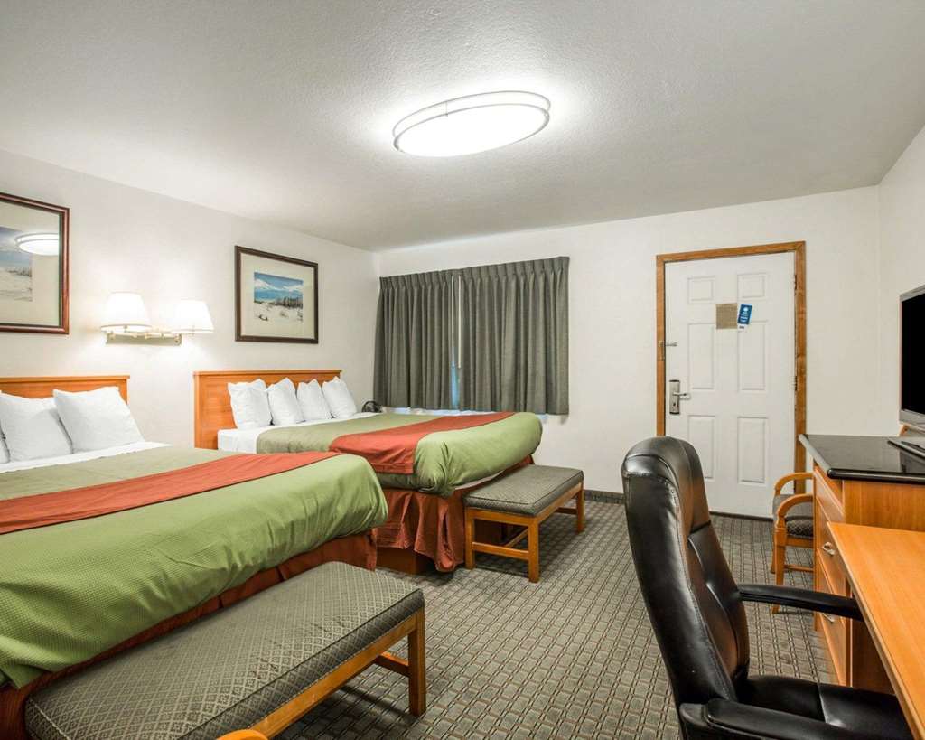 Rodeway Inn Newport - photo 9