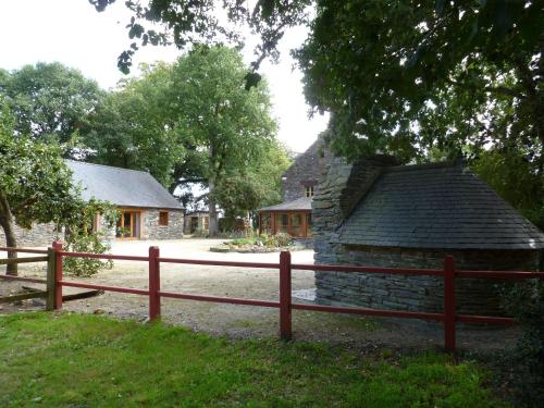Chambre d’hôtes Saint Jacob Relais de Chasse du XVIII Siècle — La Gacilly — photo 3