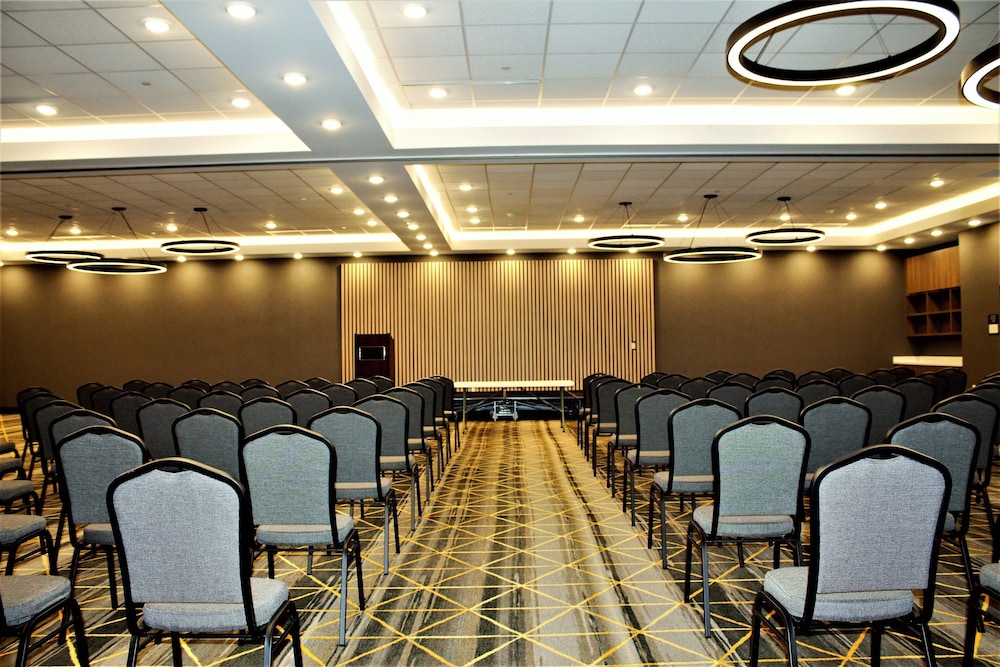 Holiday Inn Fort Worth Alliance by IHG - photo 63