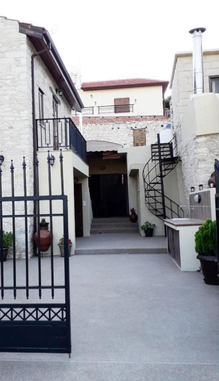 Omodos Maria's Apartments