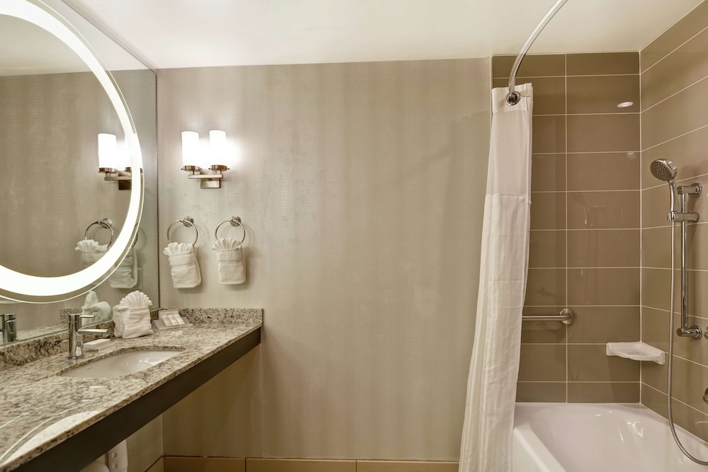Hilton Garden Inn Raleigh Crabtree Valley - photo 31