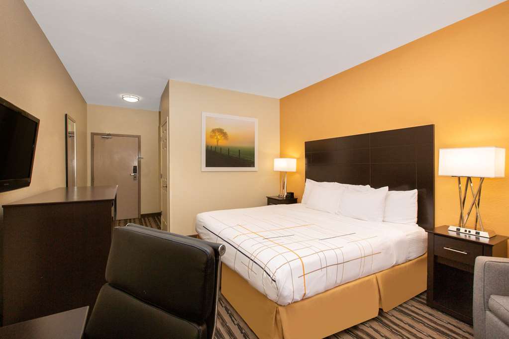 La Quinta Inn by Wyndham Lincoln Nebraska - photo 42
