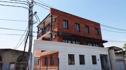 Luxurious 3BR Apartment W Stunning views — 4-Star Luxury Hotel in Tbilisi, Georgia