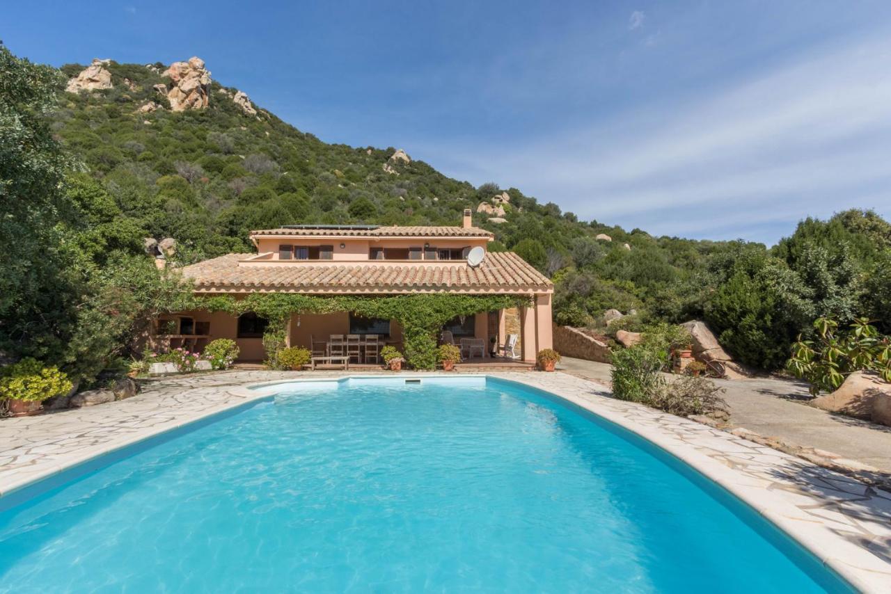 Villa Bellavista Con Piscina Privata Vista Mare Vicino a Villasimius — 4-Star Luxury Hotel in Villasimius, Italy