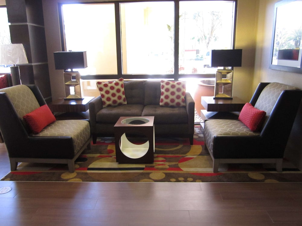Hampton Inn Fort Myers Airport & I 75 - photo 5