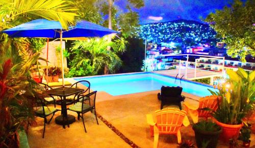 Sunset Suite on Playa La Madera: 360 degree views — 4-Star Luxury Hotel in Ixtapa-Zihuatanejo, Mexico