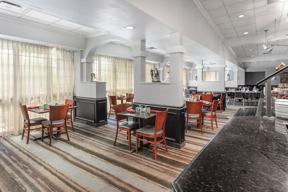 Holiday Inn Hotel & Suites Springfield I 44 by IHG - photo 38