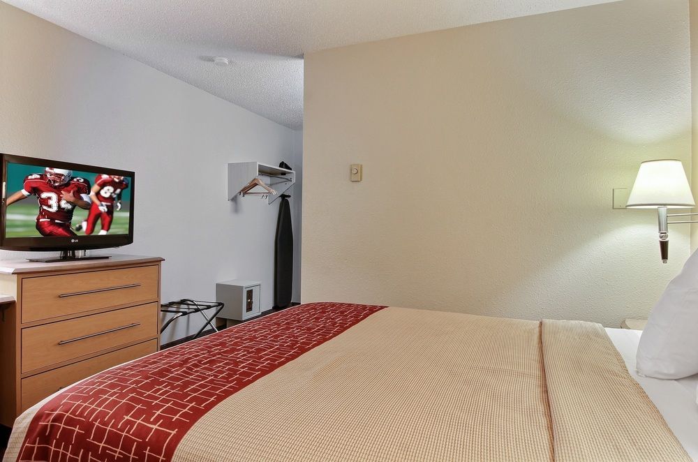 Econo Lodge Sioux Falls Empire Mall - photo 15