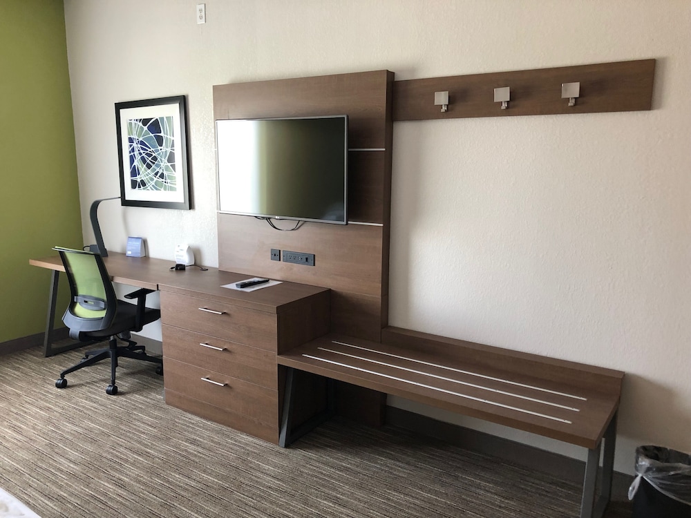 Holiday Inn Express & Suites Franklin KY by IHG - photo 16