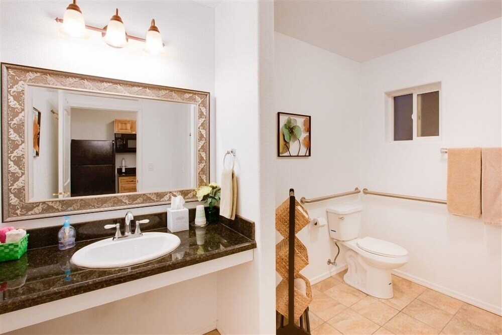 Dream Manor Inn - photo 26