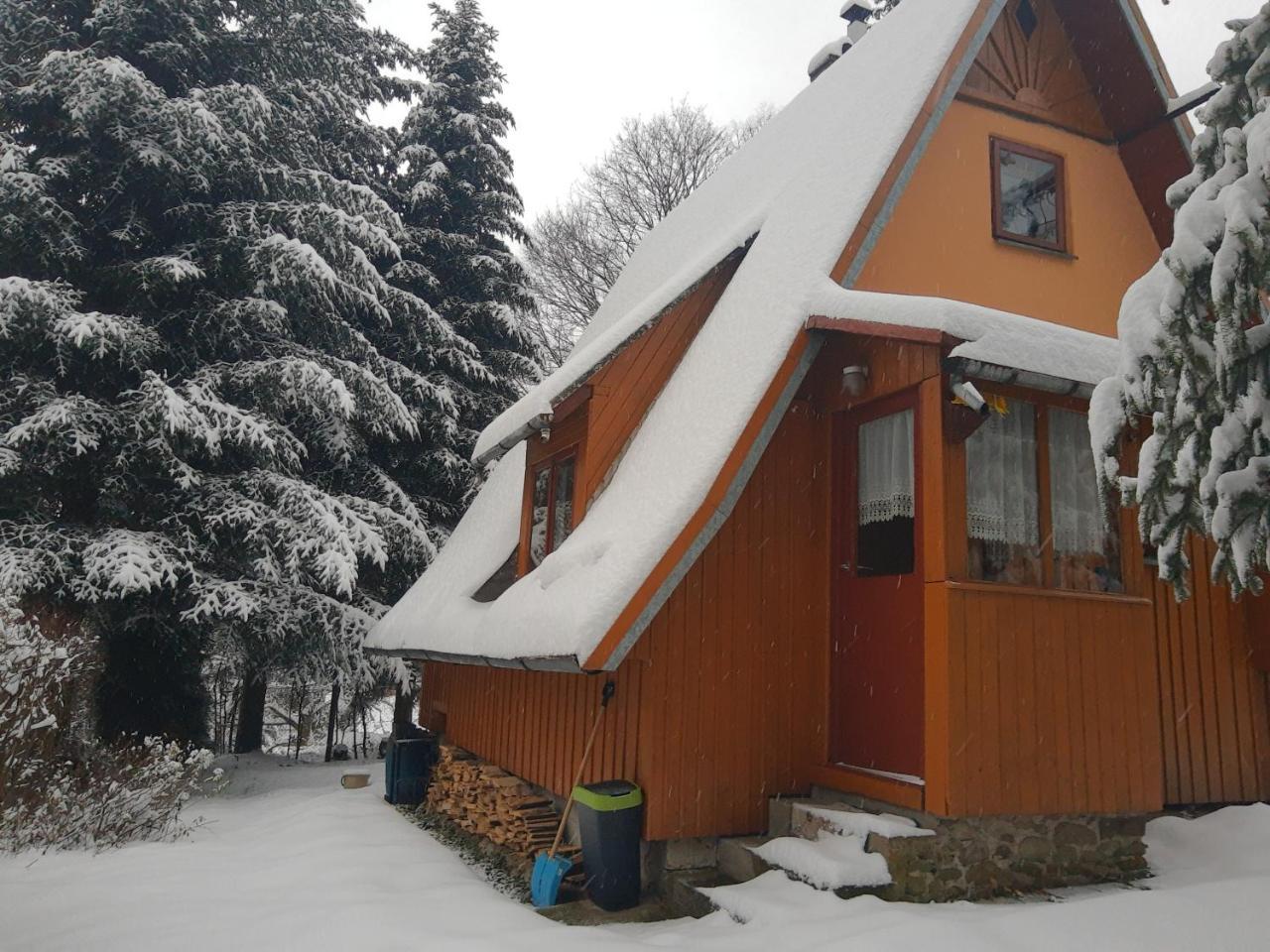 Eldorado Całoroczny Domek Wakacyjny 35 Km Od Krakowa — hotel in Stroza