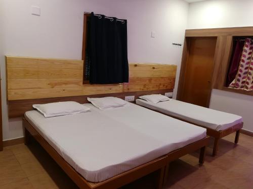 Hotel Zhanana Inn in Dindigul, India