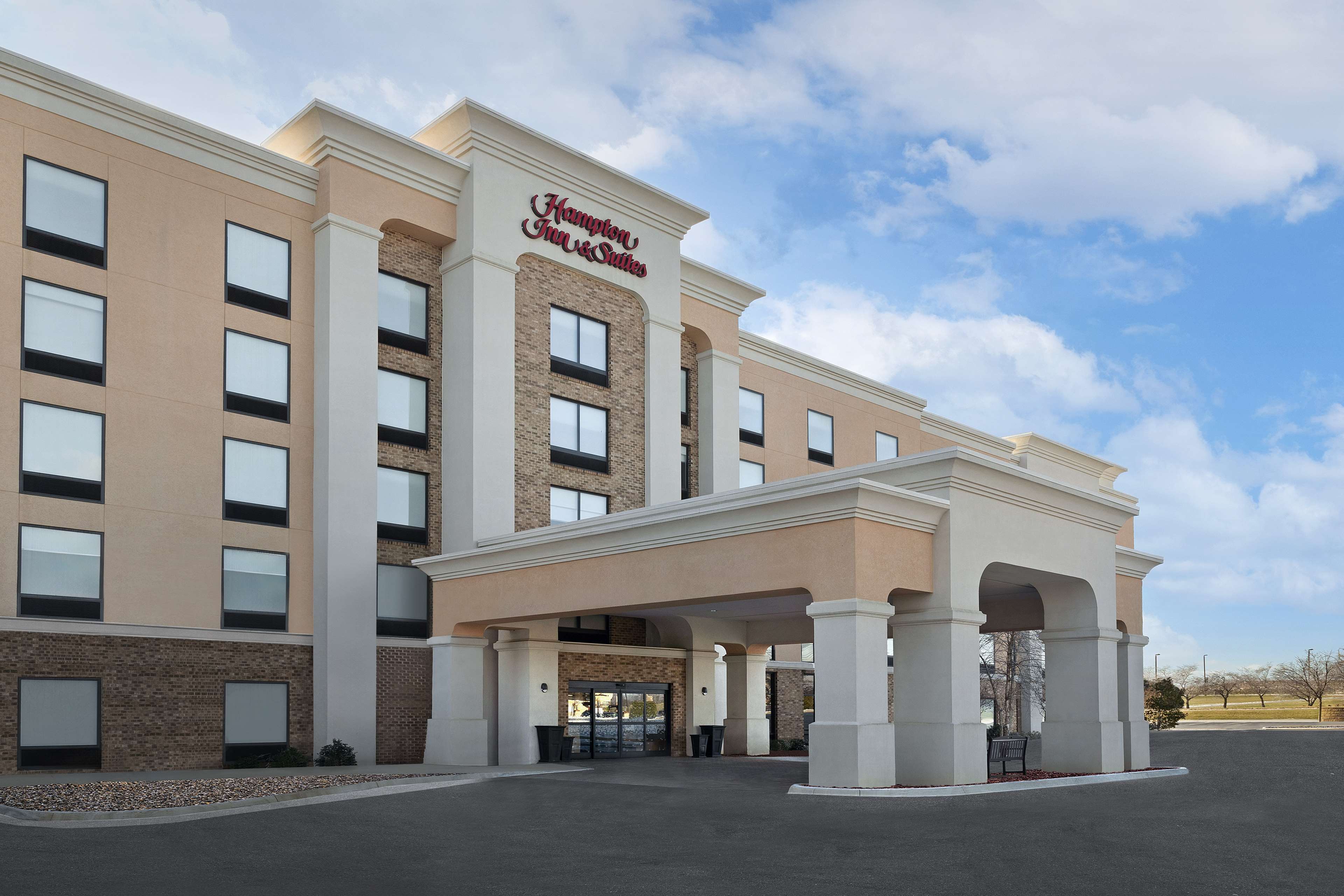 Hampton Inn & Suites Lynchburg - photo 2