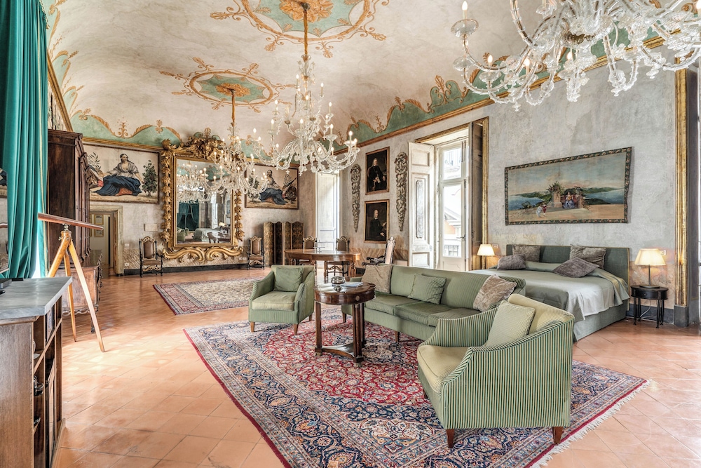 Palazzo Doria D'angri — 4-Star Luxury Hotel in Naples, Italy