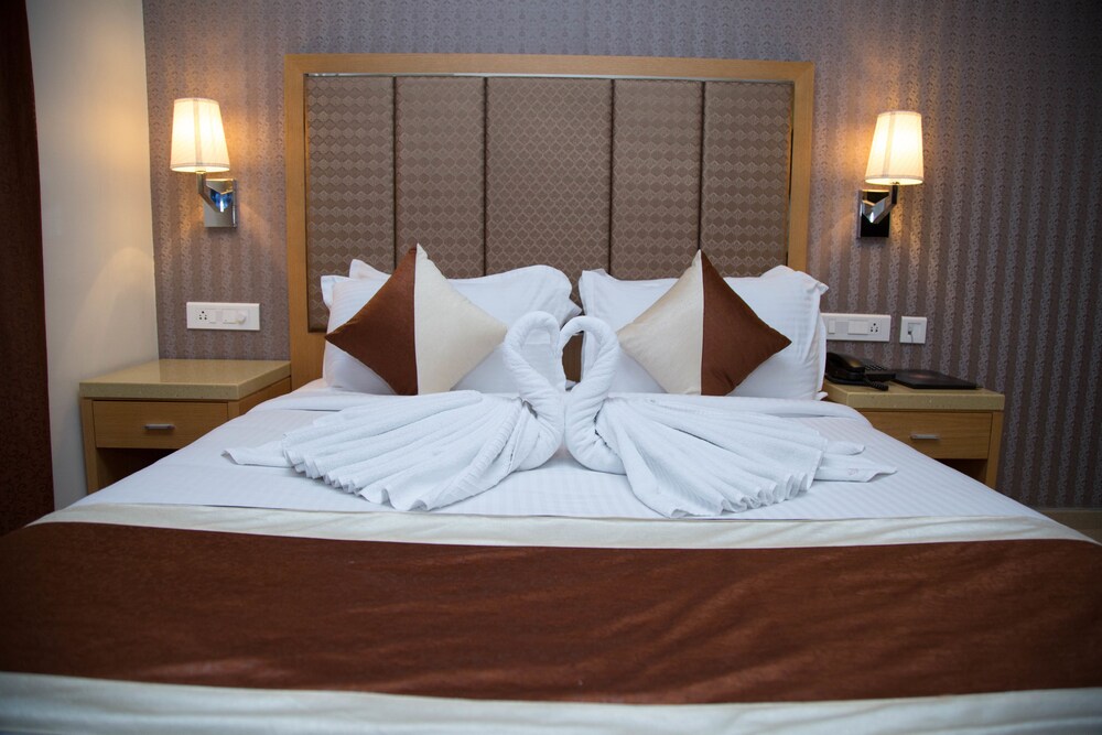 Ruby Pride Luxury Hotel — hotel in Secunderabad