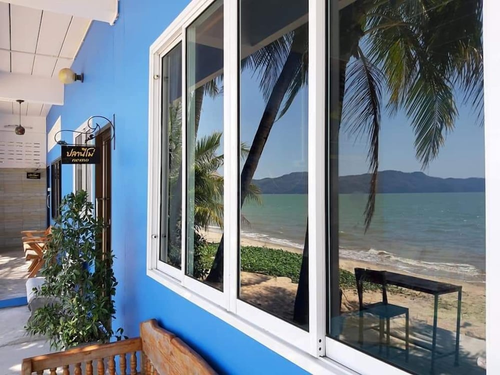 Suan Son Bungalow 9223300 — La Ngu