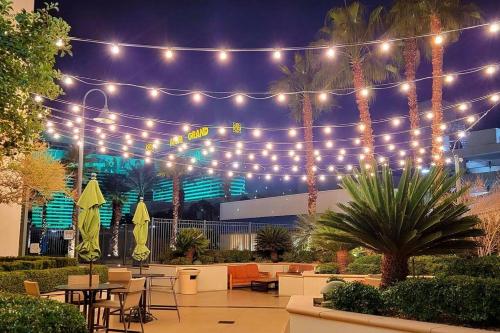 The Signature at MGM Condo Stunning Strip Views & No Resort Fees