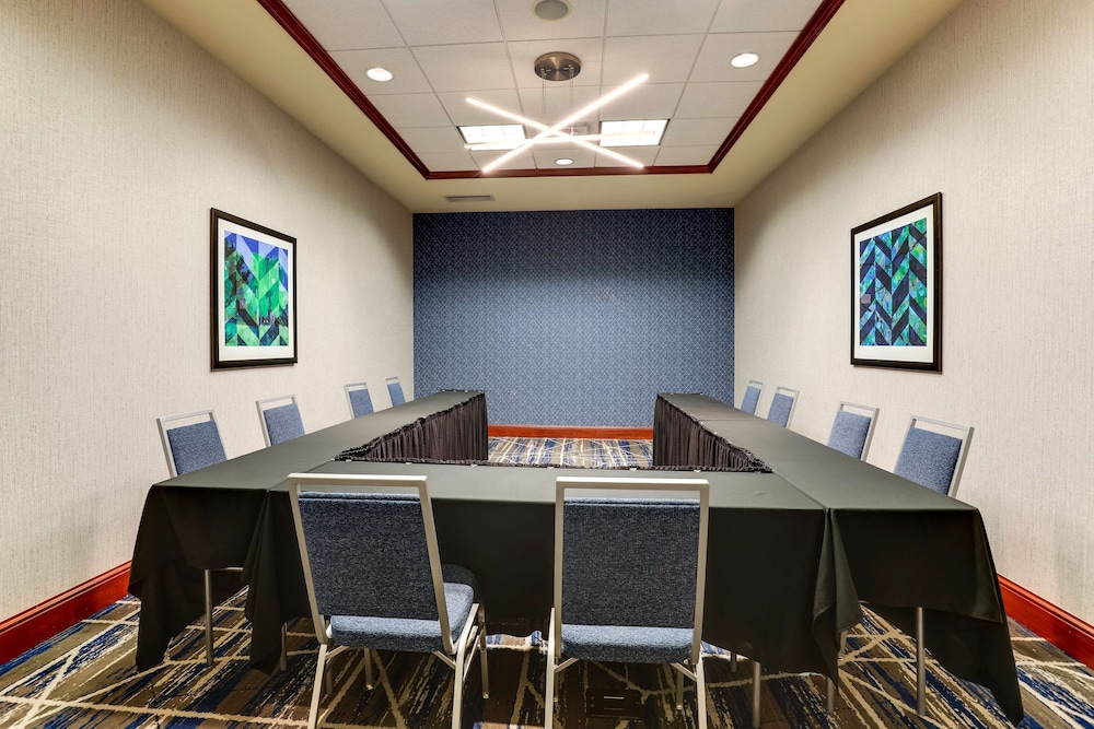 Hilton Garden Inn Indianapolis Airport - photo 50