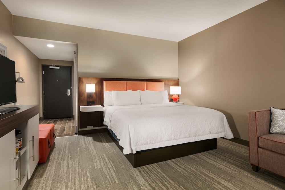 Hampton Inn Kernersville - photo 17