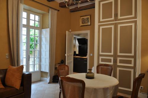 L Elegant Medieval in Sarlat-La-Caneda, France