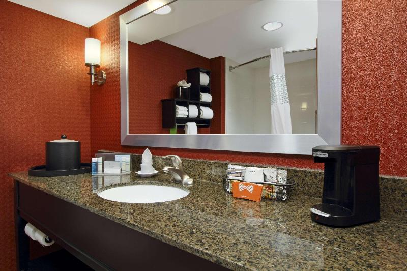 Hampton Inn Columbus Airport - photo 108