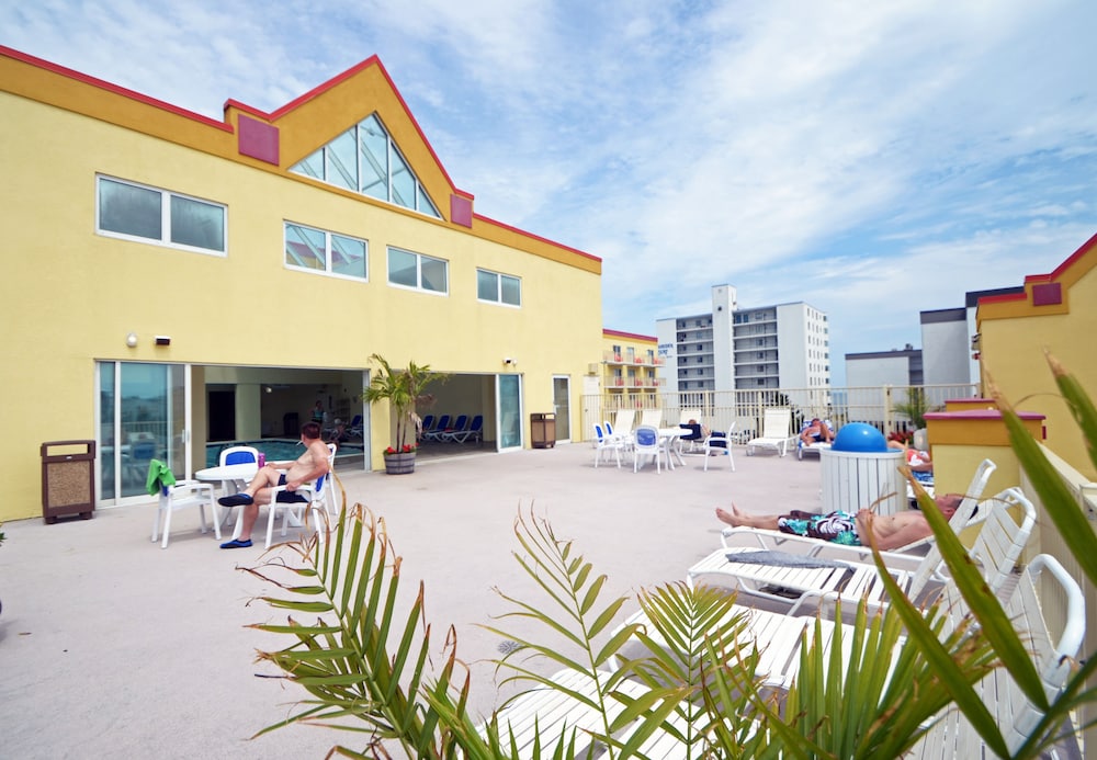 Bonita Beach Hotel - photo 31