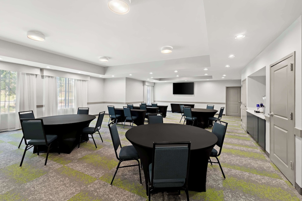 Spark by Hilton Little Rock West - photo 29