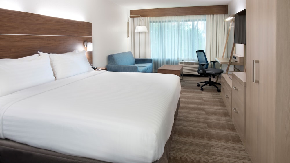 Holiday Inn Express Hilton Head Island an IHG Hotel - photo 3