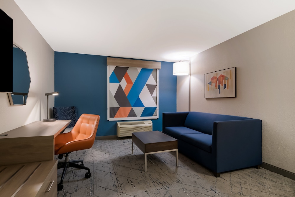 Holiday Inn Express Hotel & Suites The Villages by IHG - photo 23